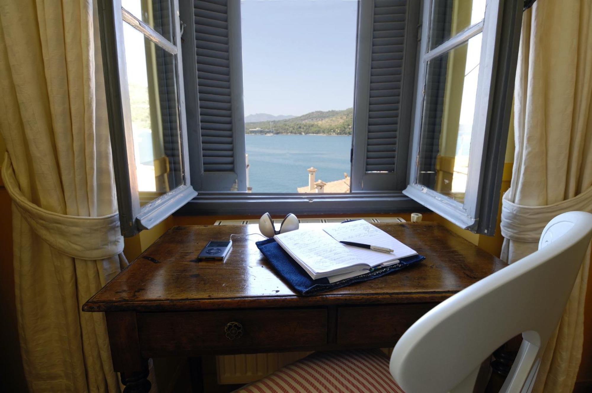 Sto Roloi Island Houses Poros Town Екстериор снимка
