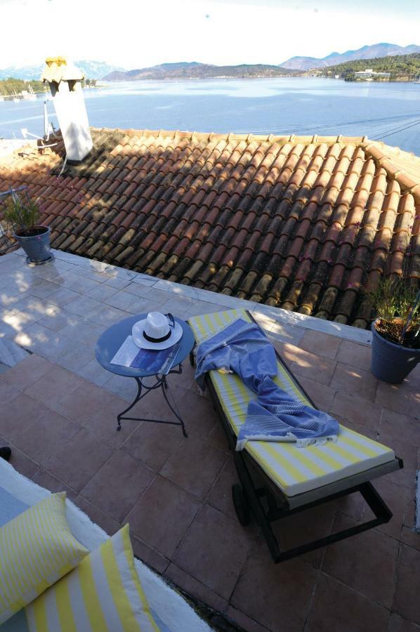Sto Roloi Island Houses Poros Town Екстериор снимка